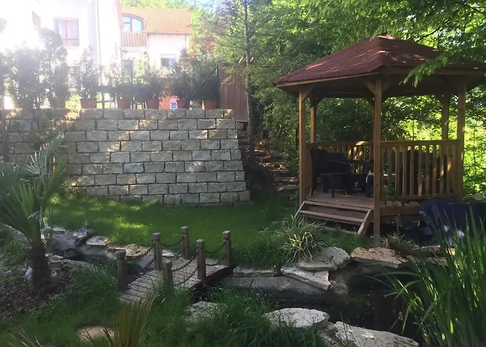 Tuebingen Denzenberg / Mit Garten / Free Parking